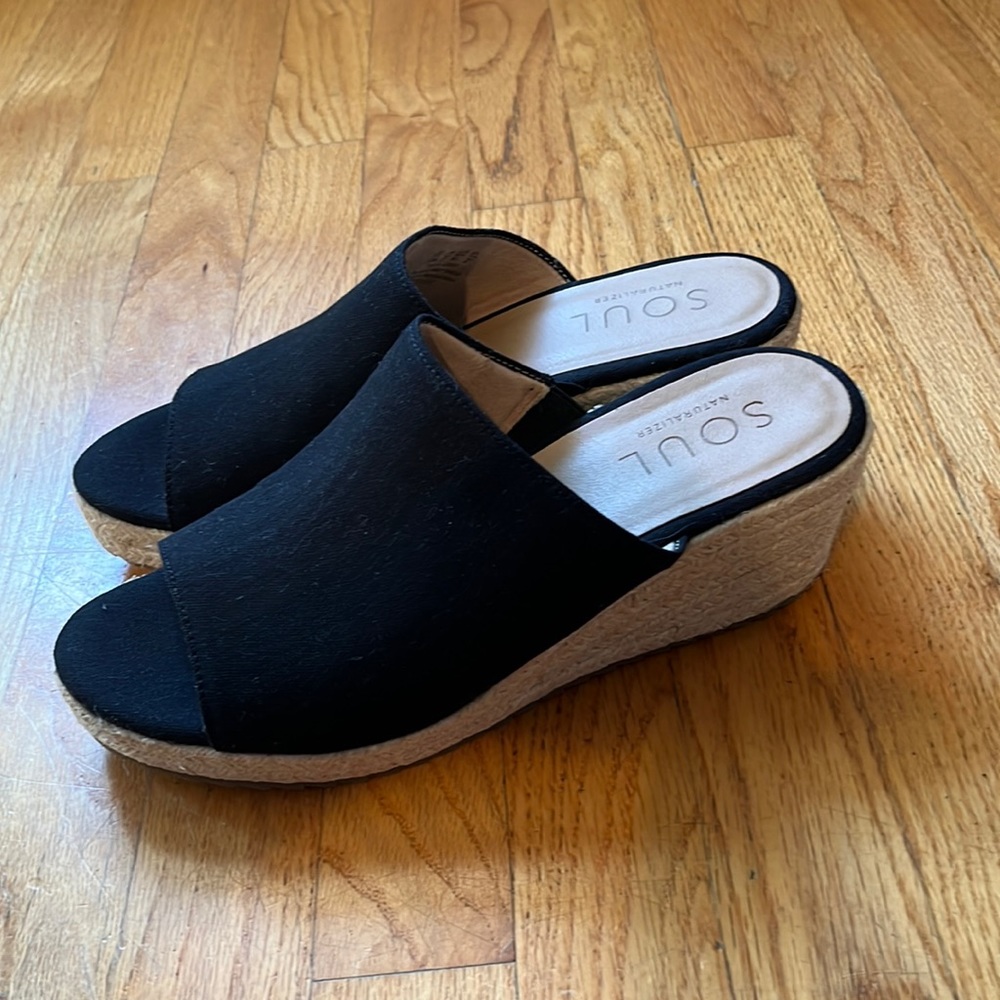 SOUL Naturalizer Black Espadrille Wedge Mules